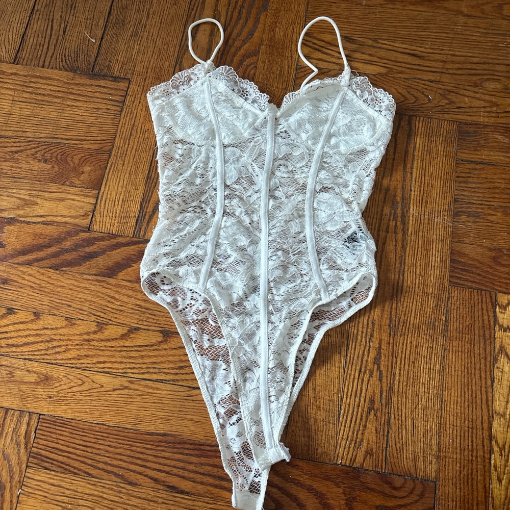 Elegant White Lace Bodysuit